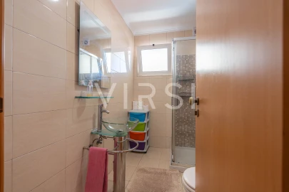 Apartamento T4 para Venda em Sé Nova, Santa Cruz, Almedina e São Bartolomeu