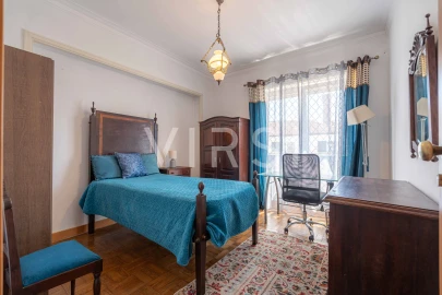 Apartamento T4 para Venda em Sé Nova, Santa Cruz, Almedina e São Bartolomeu