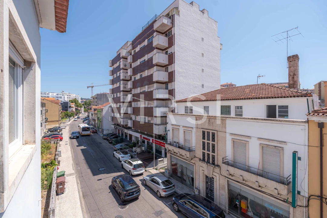 Apartamento T4 para Venda em Sé Nova, Santa Cruz, Almedina e São Bartolomeu Foto 4
