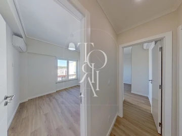 Apartamento T3 para Venda em Carnaxide e Queijas