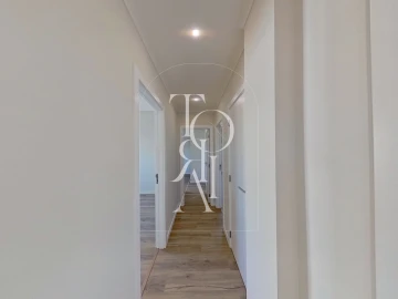 Apartamento T3 para Venda em Carnaxide e Queijas