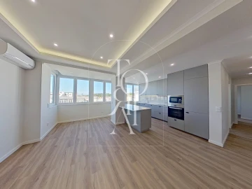 Apartamento T3 para Venda em Carnaxide e Queijas