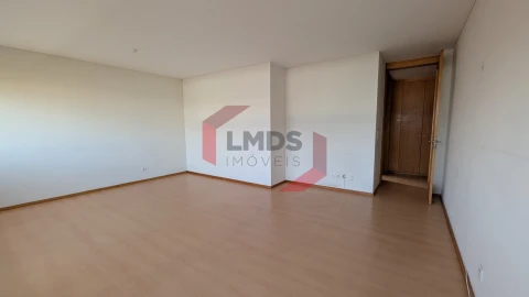 Apartamento T3 para Venda em Moreira