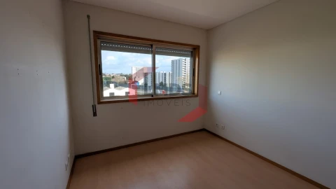 Apartamento T3 para Venda em Moreira