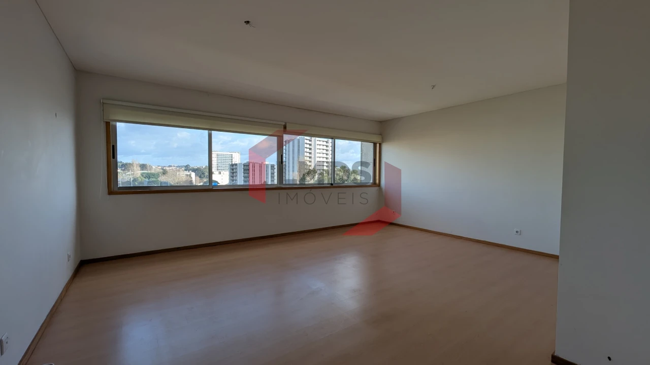 Apartamento T3 para Venda em Moreira Foto 1