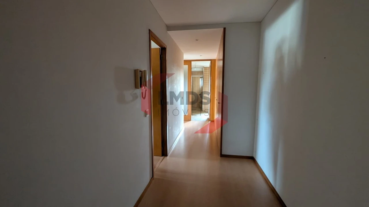 Apartamento T3 para Venda em Moreira Foto 13