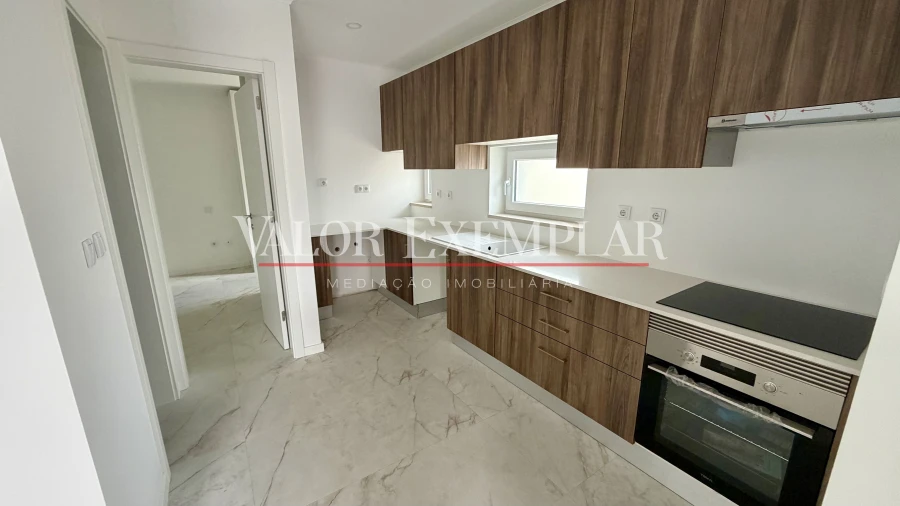Moradia T1 para Venda em Couço Foto 3
