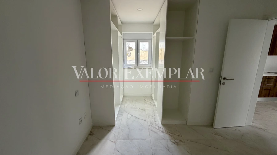Moradia T1 para Venda em Couço Foto 10