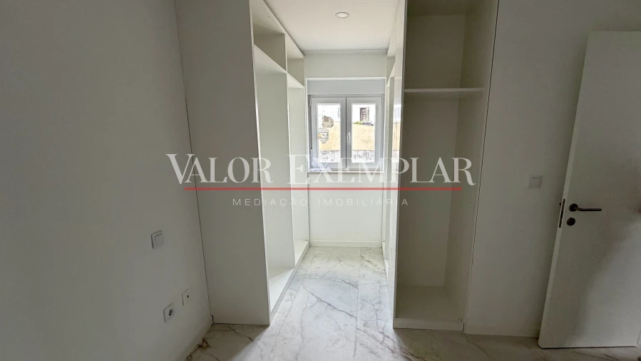 Moradia T1 para Venda em Couço Foto 7