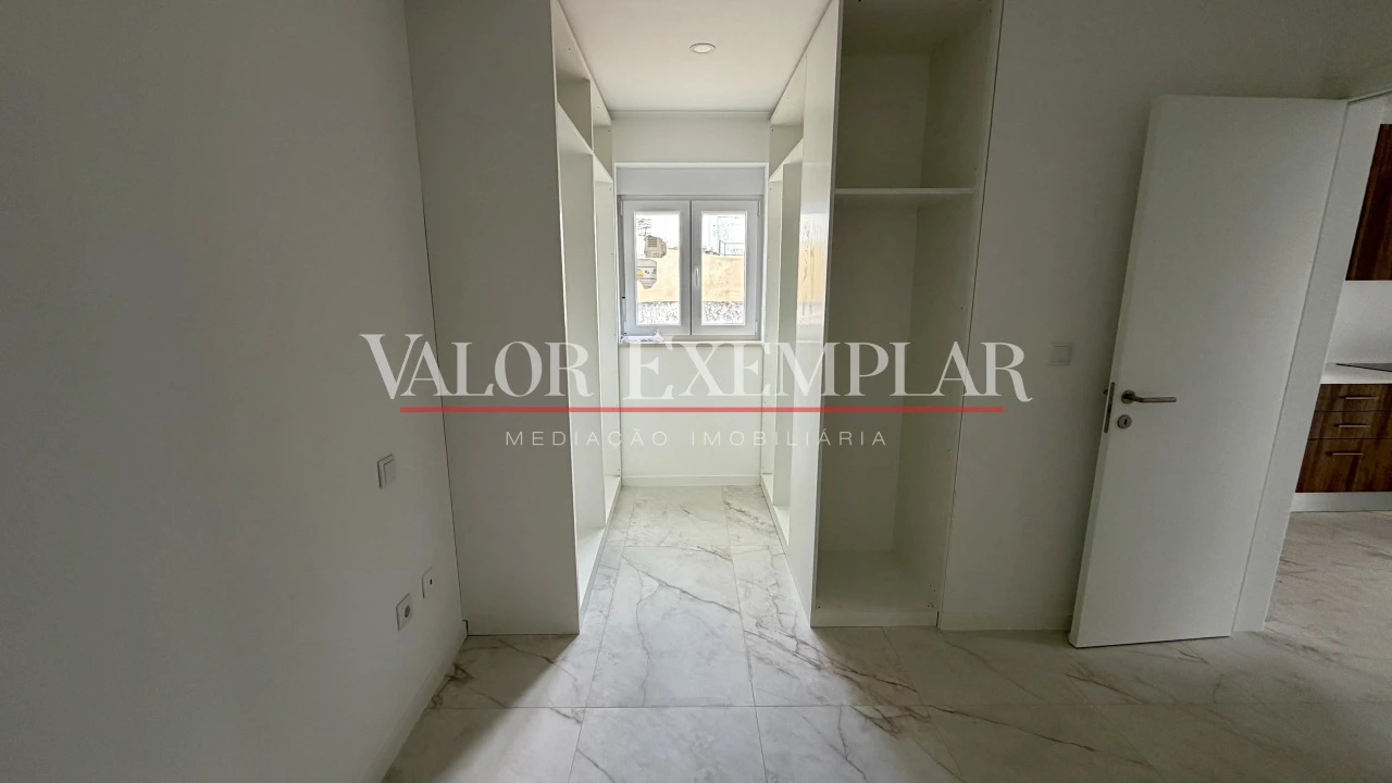 Moradia T1 para Venda em Couço Foto 10