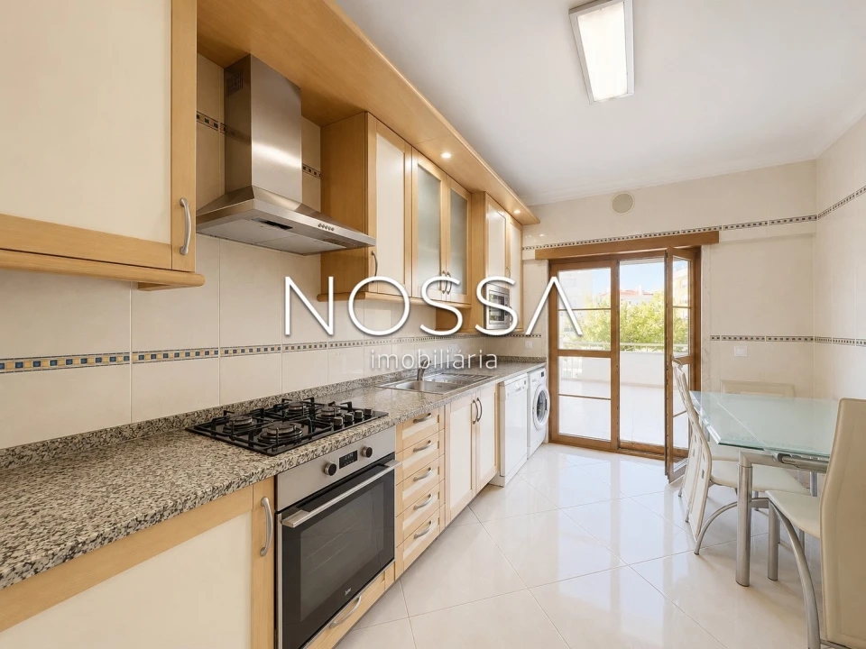 Apartamento T3 para Venda em São Domingos de Rana Foto 13