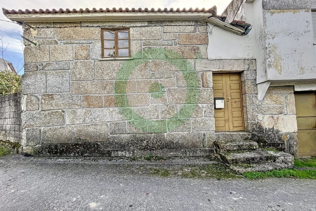 Moradia T3 para Venda em Fornos do Pinhal Foto 1
