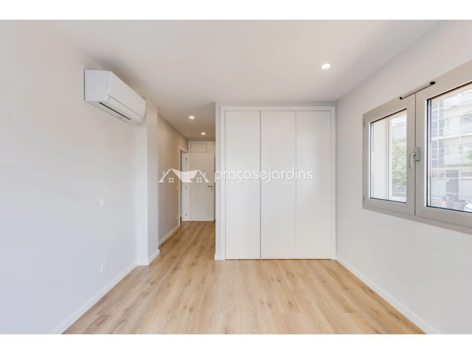 Apartamento T2 para Venda em Marrazes e Barosa Foto 9