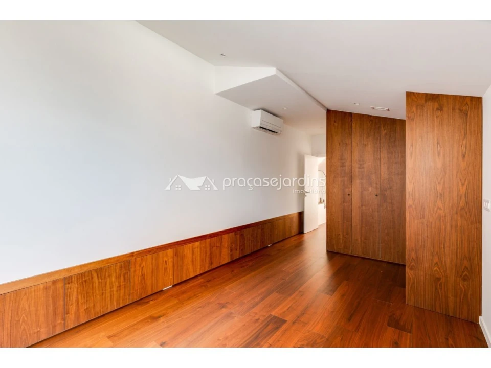 Apartamento T3 para Venda em Leiria, Pousos, Barreira e Cortes Foto 8