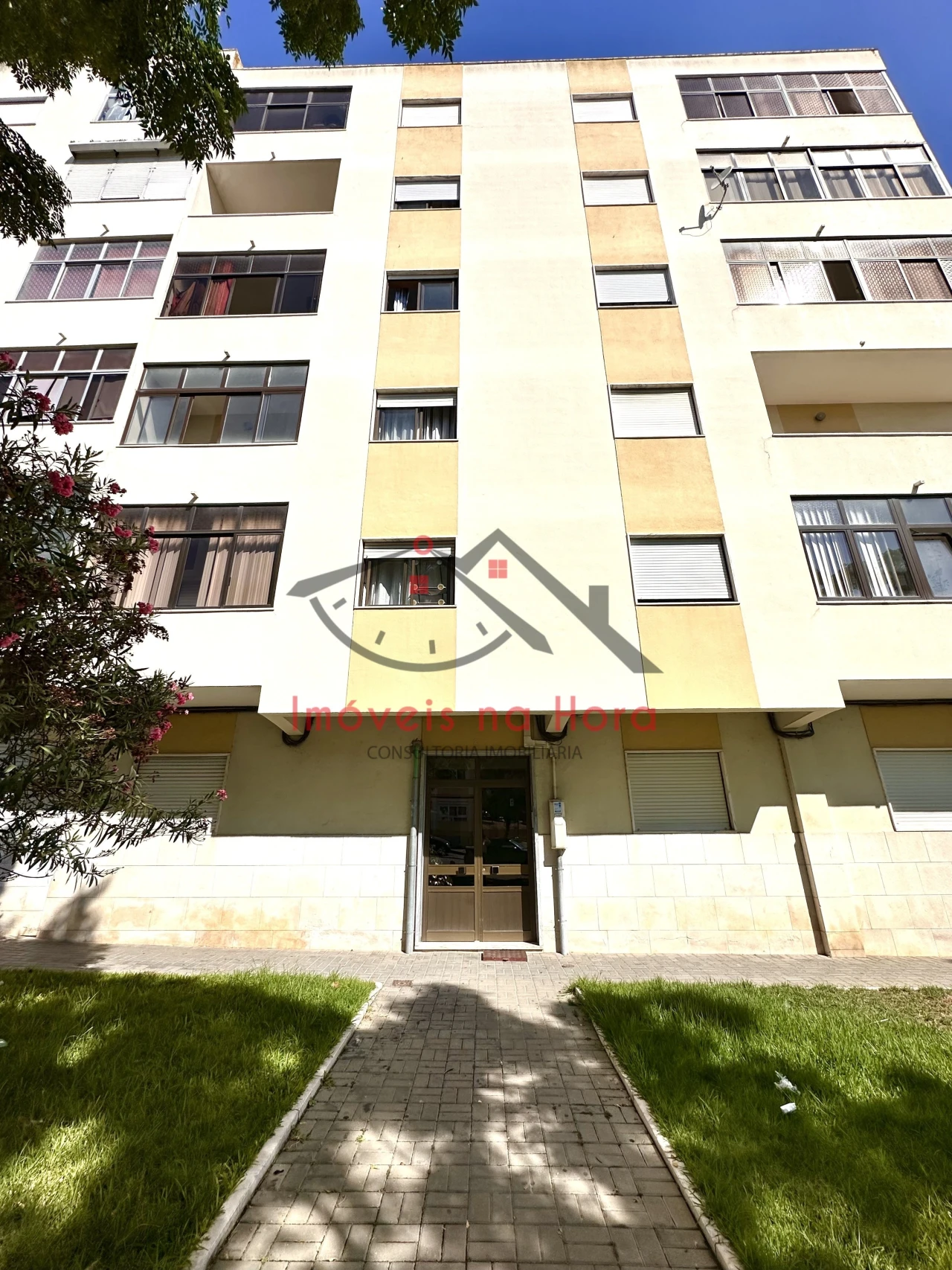 Apartamento T3 para Venda em Amora Foto 1