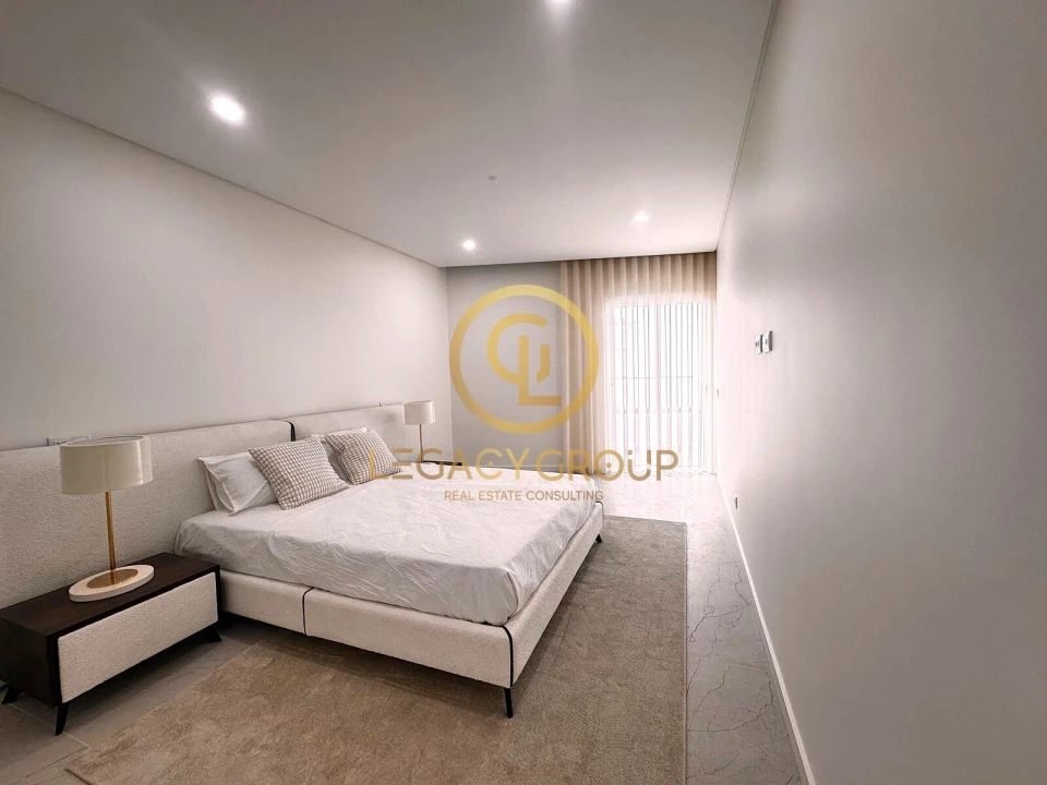 Apartamento T2 para Venda em Quarteira Foto 14
