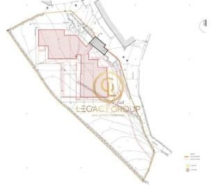 Moradia T4 para Venda em Loule (São Clemente)