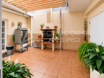Moradia T4 para Venda em Águeda e Borralha