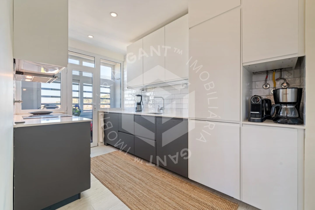 Apartamento T2 para Venda em Costa da Caparica Foto 12