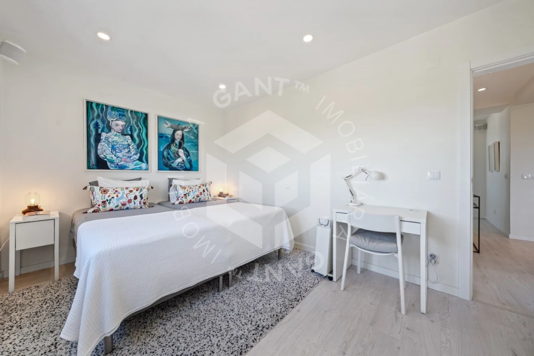 Apartamento T2 para Venda em Costa da Caparica Foto 17