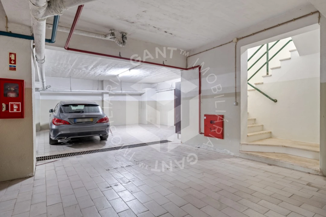 Apartamento T2 para Venda em Costa da Caparica Foto 24