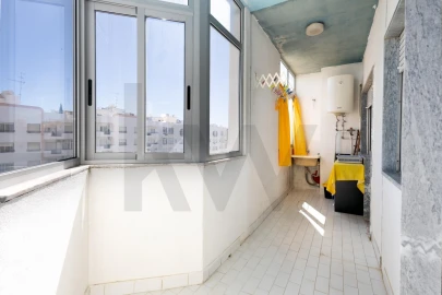 Apartamento T1 para Venda em Faro (Sé e São Pedro)