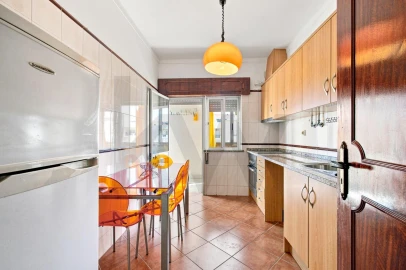 Apartamento T1 para Venda em Faro (Sé e São Pedro)