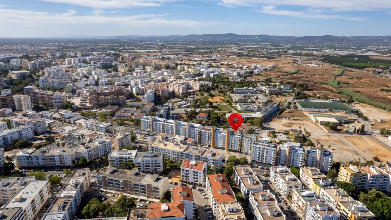 Apartamento T1 para Venda em Faro (Sé e São Pedro) Foto 5