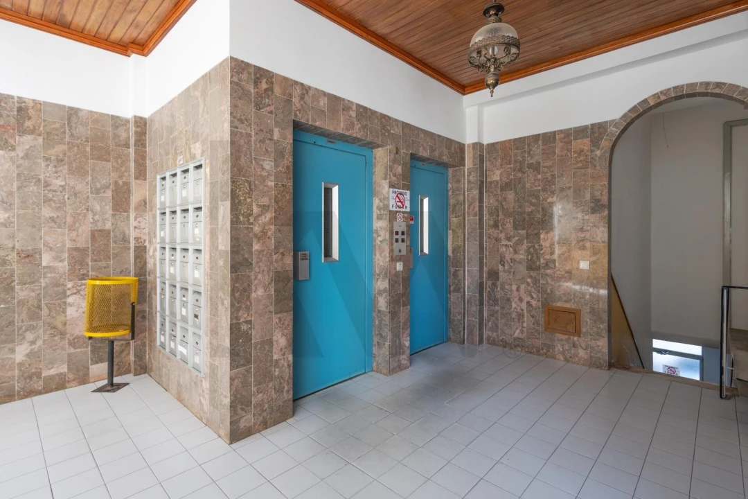Apartamento T1 para Venda em Faro (Sé e São Pedro) Foto 26