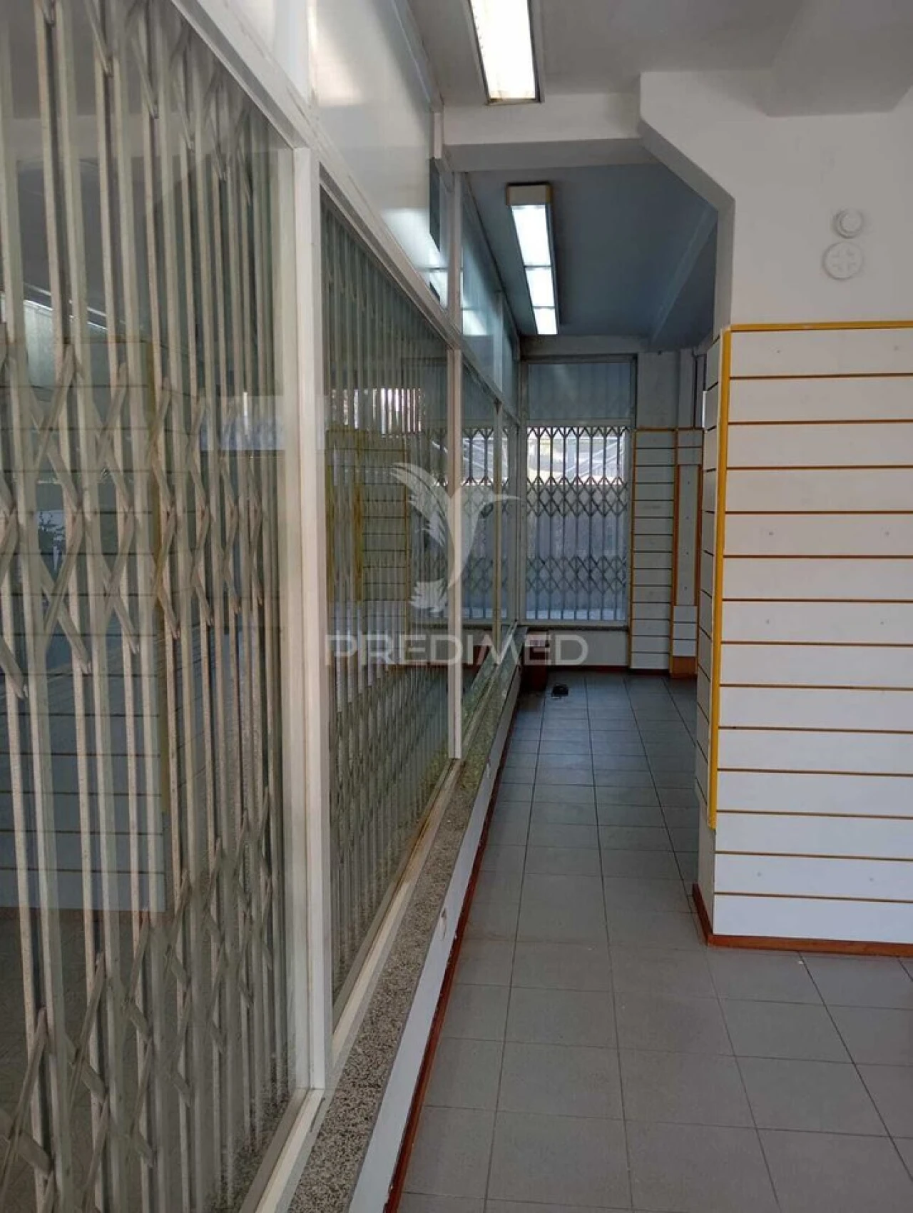 Loja para Arrendamento em Rio Tinto Foto 20