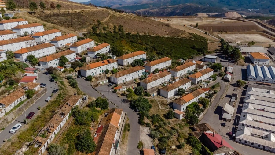 Moradia T3 para Venda em Aldeia de São Francisco de Assis Foto 17