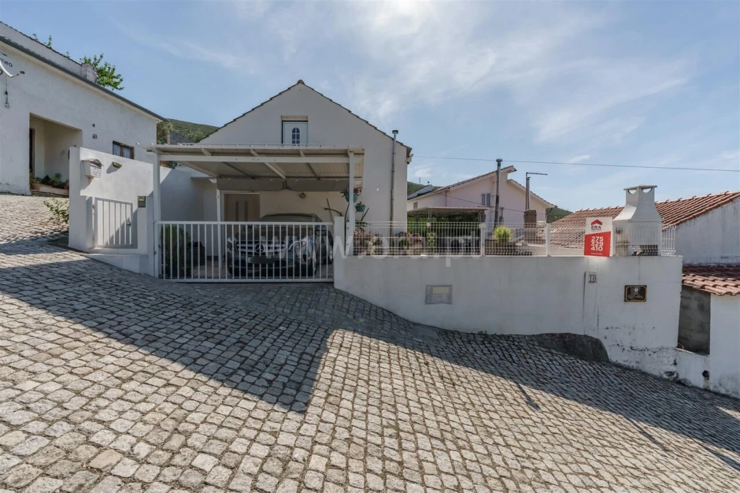 Moradia T3 para Venda em Vale da Amoreira Foto 18