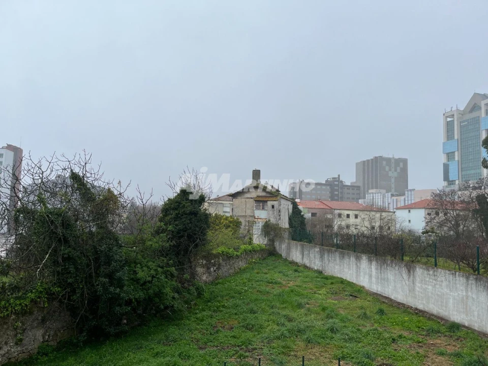 Apartamento T1 para Arrendamento em Lordelo do Ouro e Massarelos Foto 12