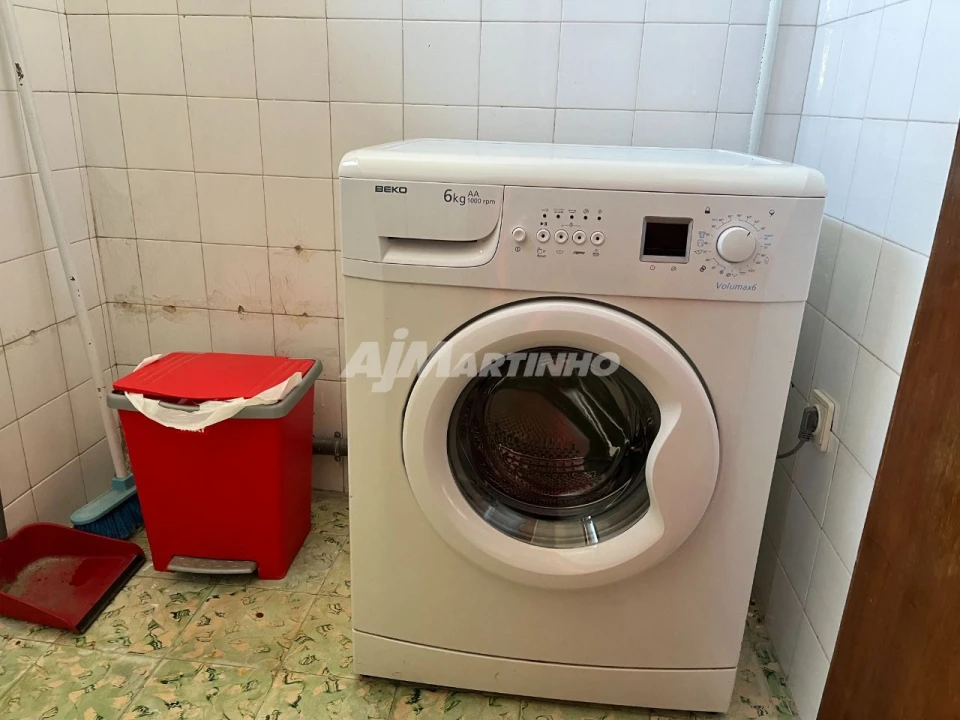 Apartamento T1 para Arrendamento em Lordelo do Ouro e Massarelos Foto 8