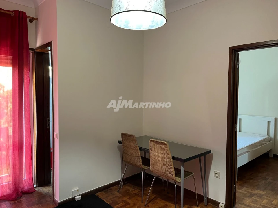 Apartamento T1 para Arrendamento em Lordelo do Ouro e Massarelos Foto 5