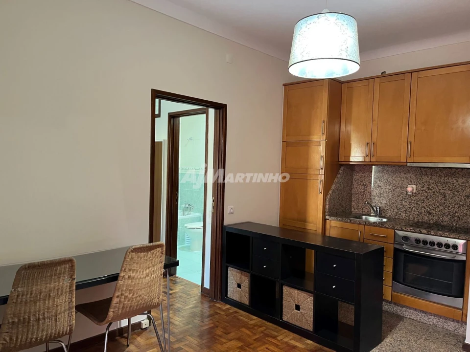Apartamento T1 para Arrendamento em Lordelo do Ouro e Massarelos Foto 6