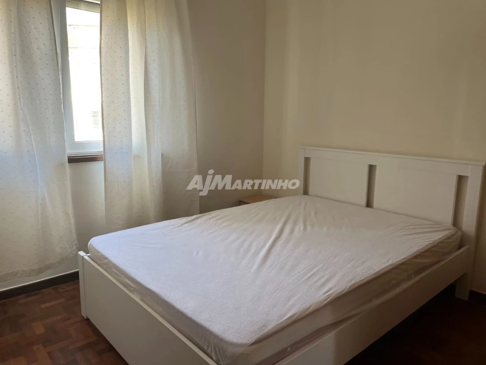 Apartamento T1 para Arrendamento em Lordelo do Ouro e Massarelos Foto 10