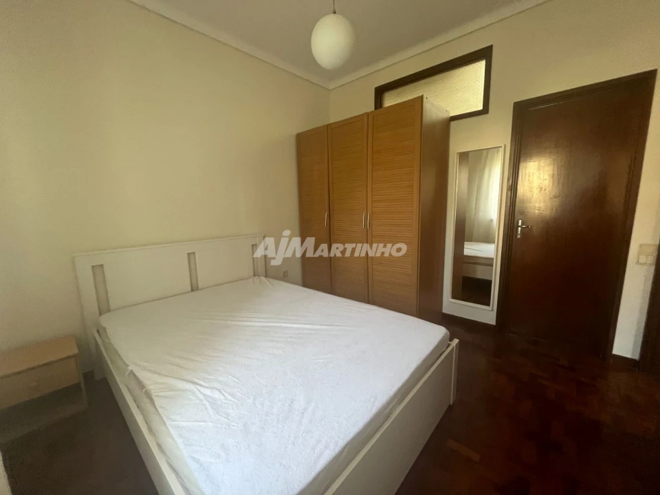 Apartamento T1 para Arrendamento em Lordelo do Ouro e Massarelos Foto 11