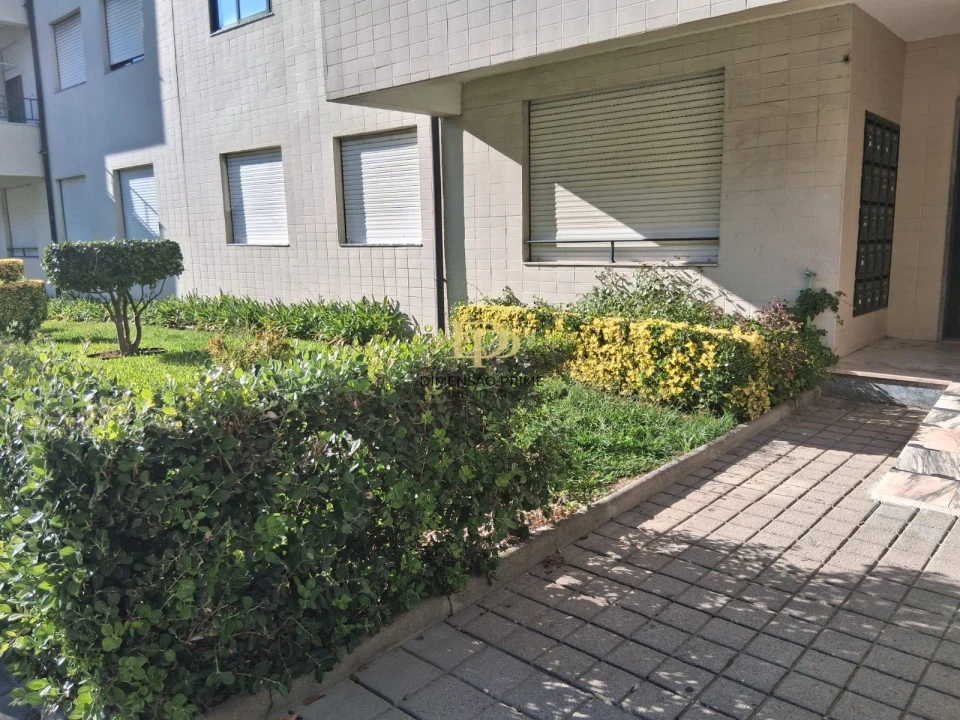 Apartamento T1 para Arrendamento em São Mamede de Infesta e Senhora da Hora Foto 16