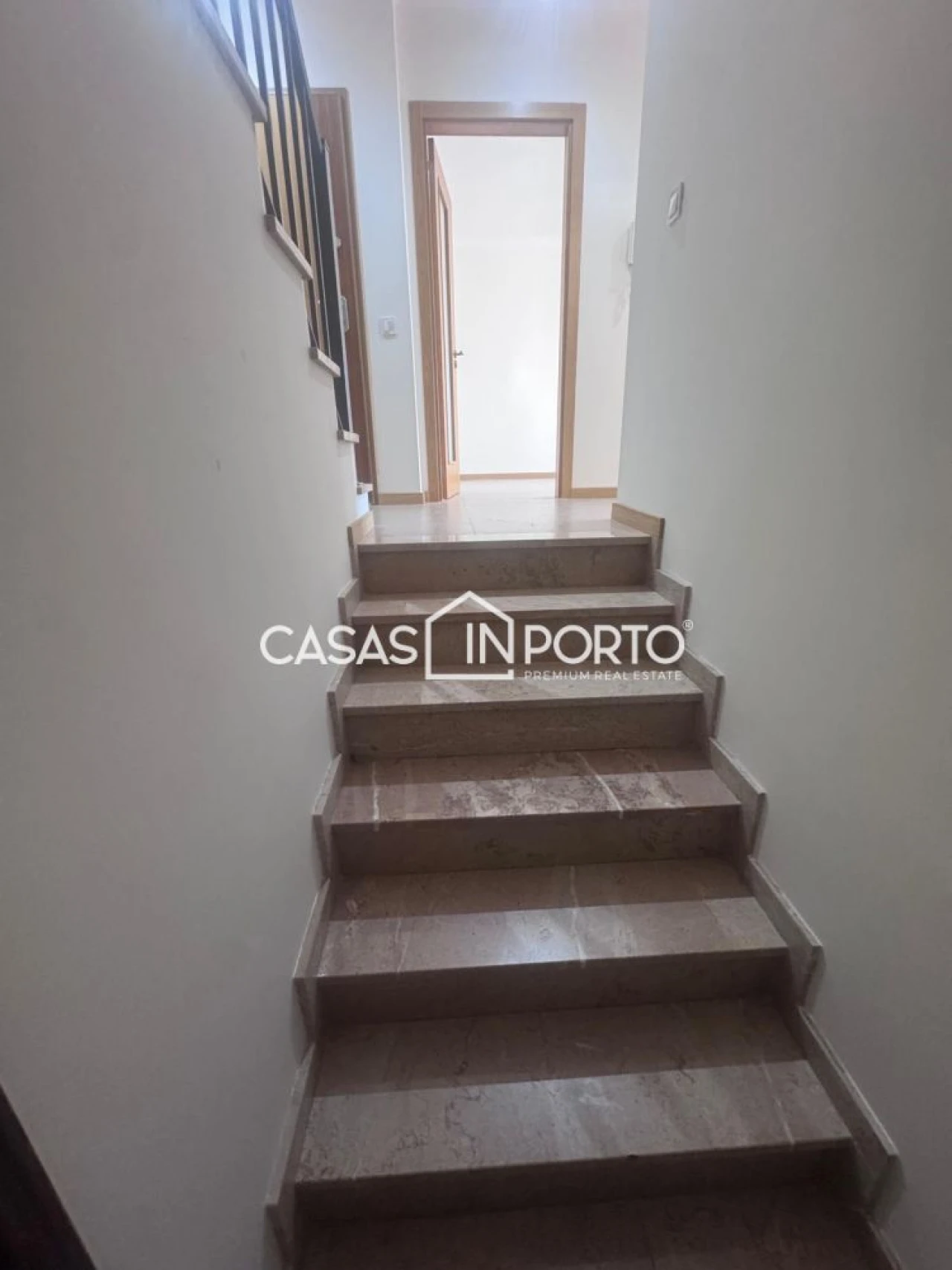 Apartamento T3 para Venda em Guia Foto 7