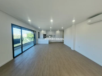 Apartamento T1 para Venda em Esgueira