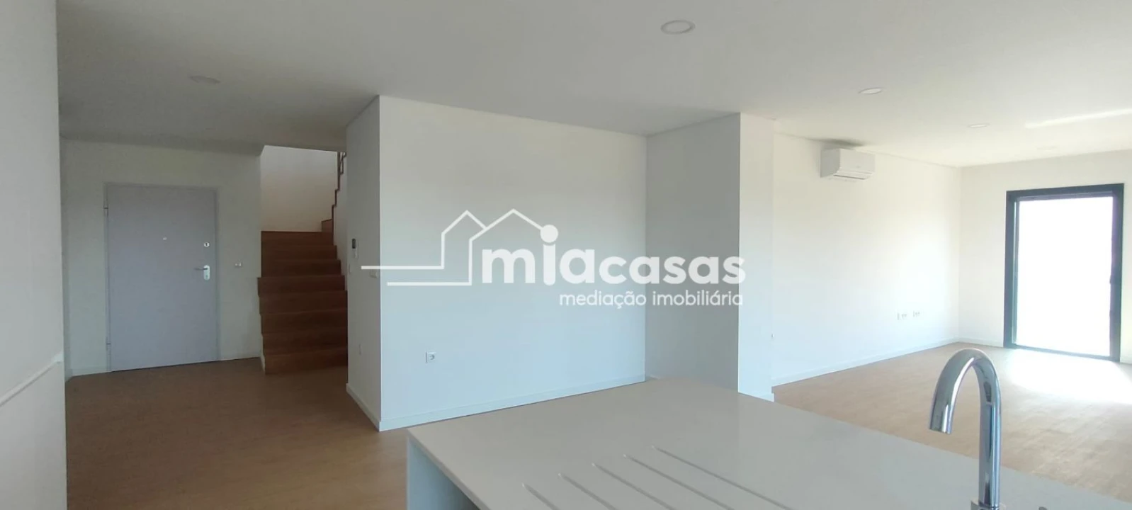 Apartamento T1 para Venda em Esgueira Foto 11