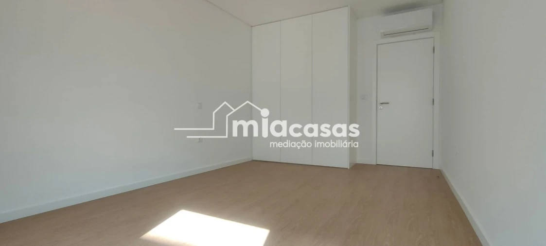 Apartamento T1 para Venda em Esgueira Foto 14