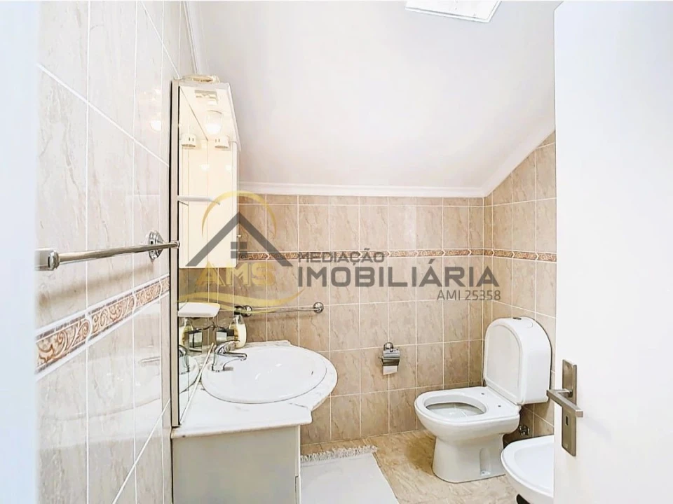 Moradia T3 para Venda em Arões (Santa Cristina) Foto 44
