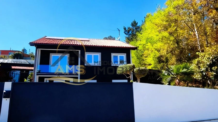 Moradia T3 para Venda em Arões (Santa Cristina)