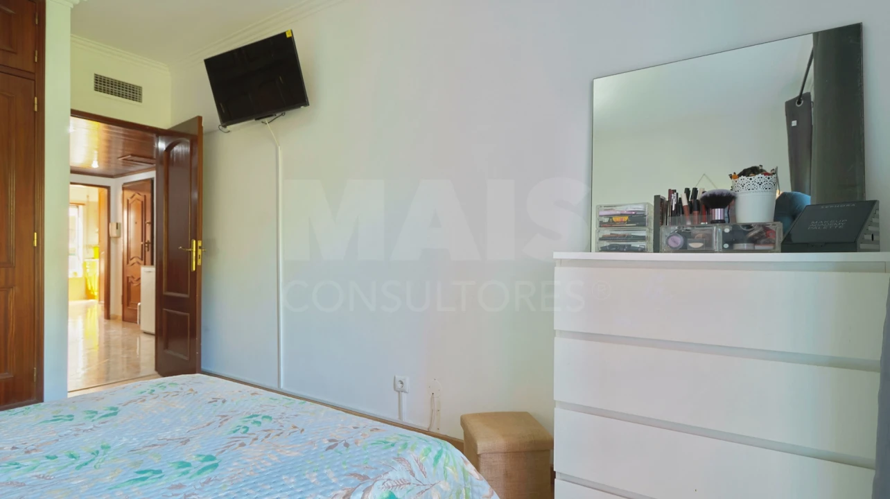 Apartamento T2 para Venda em Barreiro e Lavradio Foto 12
