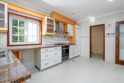 Moradia T4 para Venda em Amarante (São Gonçalo), Madalena, Cepelos e Gatão