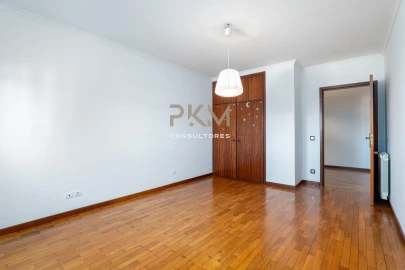 Moradia T4 para Venda em Amarante (São Gonçalo), Madalena, Cepelos e Gatão