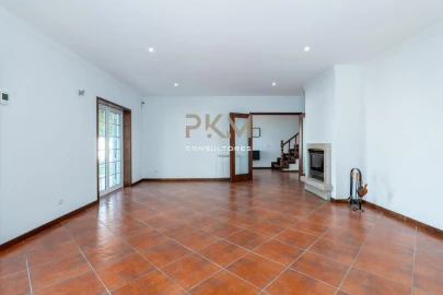 Moradia T4 para Venda em Amarante (São Gonçalo), Madalena, Cepelos e Gatão