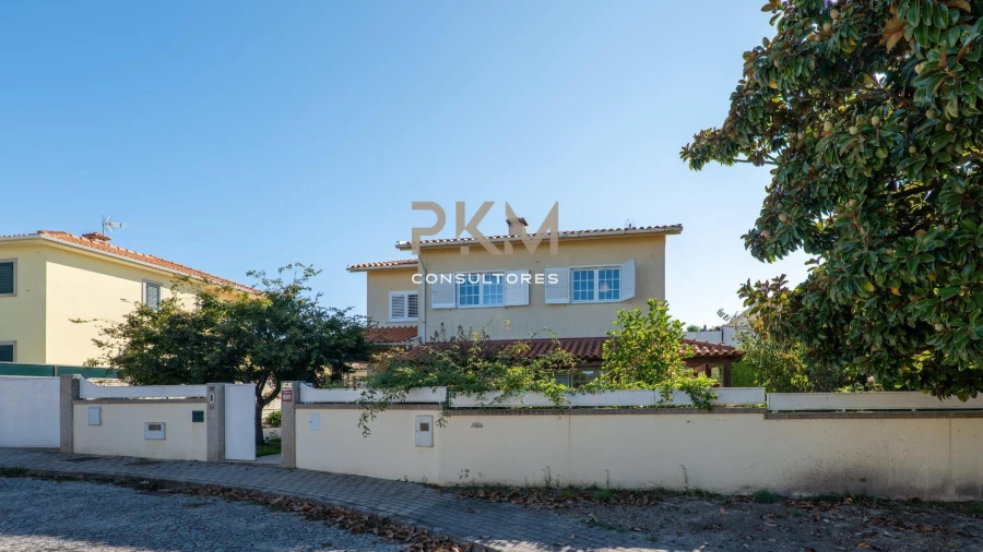 Moradia T4 para Venda em Amarante (São Gonçalo), Madalena, Cepelos e Gatão